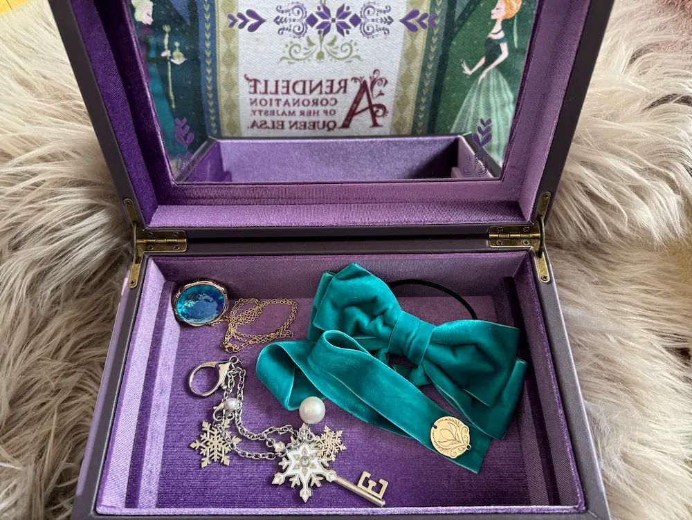 ジュエリーボックスの中身